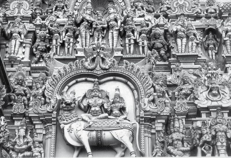 File:Sculpture West Gopuram.jpg