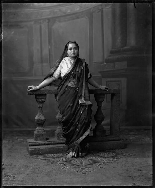 File:Maharani Chimnabai Gaekwad II.jpg