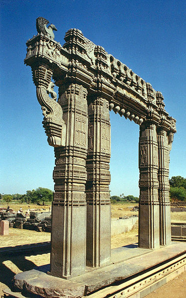 File:Warangal fort.jpg