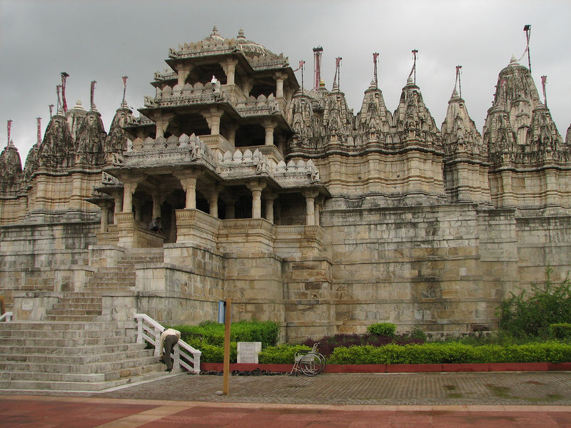 File:Jaipur Temple2.jpg