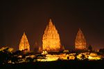 Prambanan at night.jpg